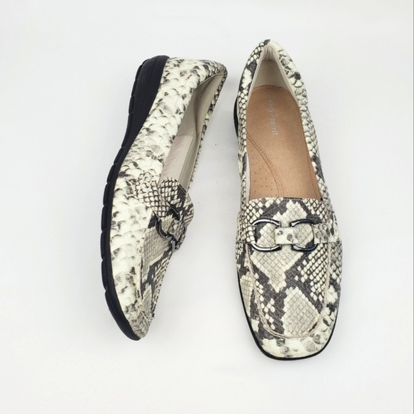SALE 🧡 Easy spirit seavienta snake print leather flat loafers - Picture 1 of 9